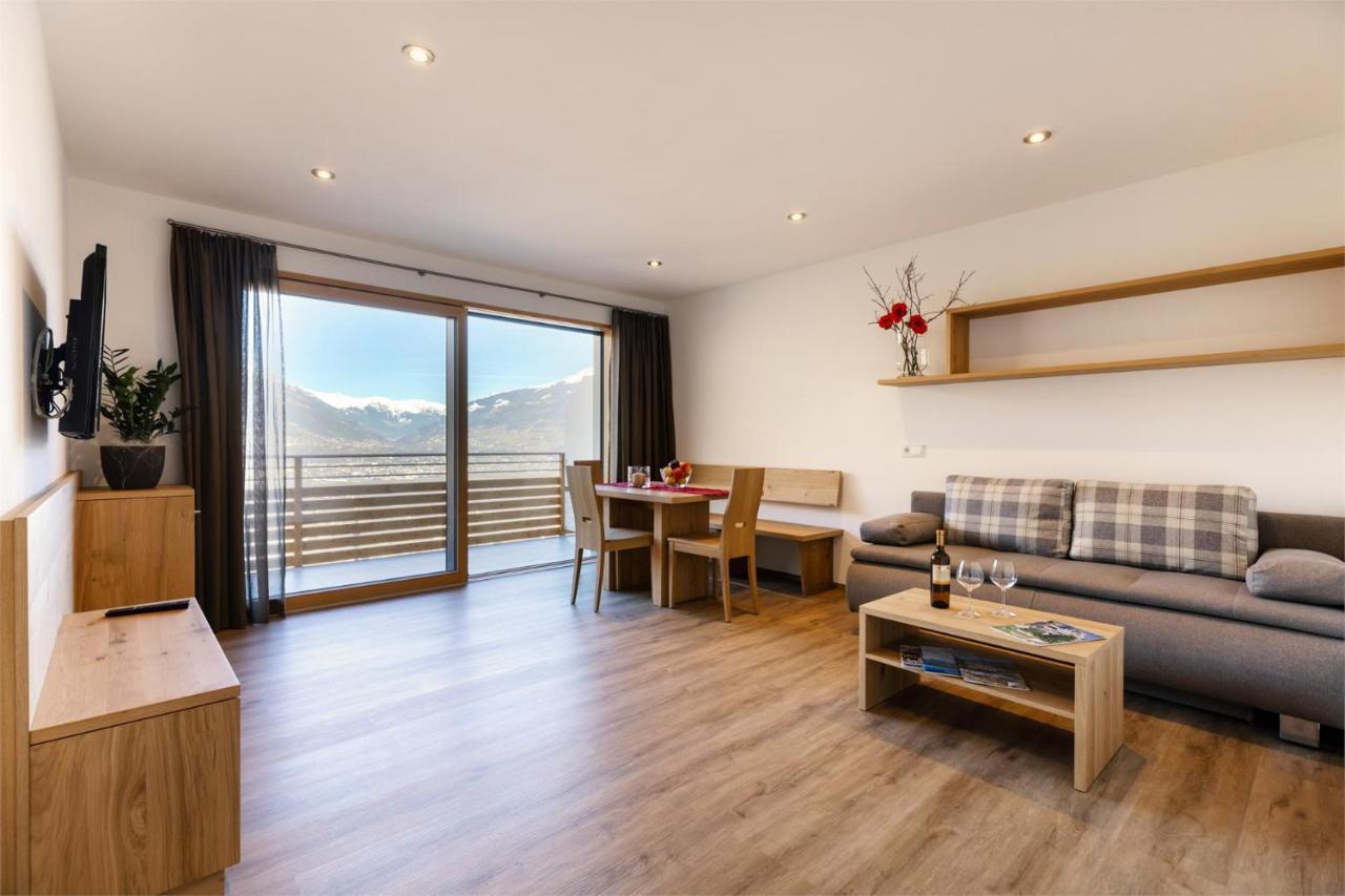 Appartments Jaufenblick Лана Екстериор снимка
